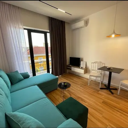 Apartment Your In Center *